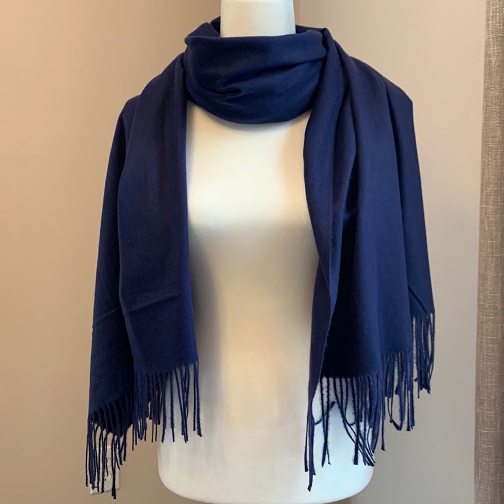 Fadivo Plaid scarf , NWT